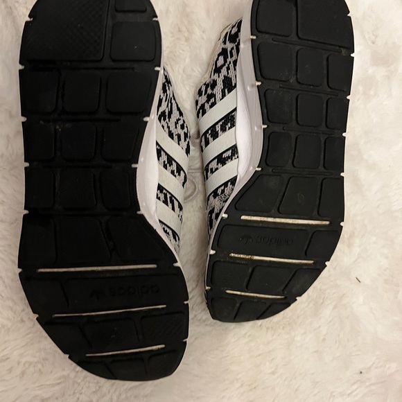 ADIDAS Swift Run X Womens Gray Leopard Shoes 7.5 - Picture 6 of 9